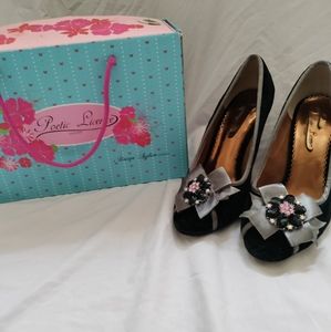Poetic license dazzling day black pewter heels